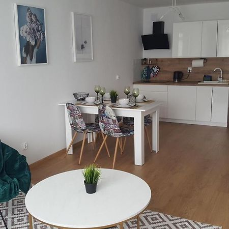 Apartament Szmaragdowy Zakatek Kołobrzeg Esterno foto